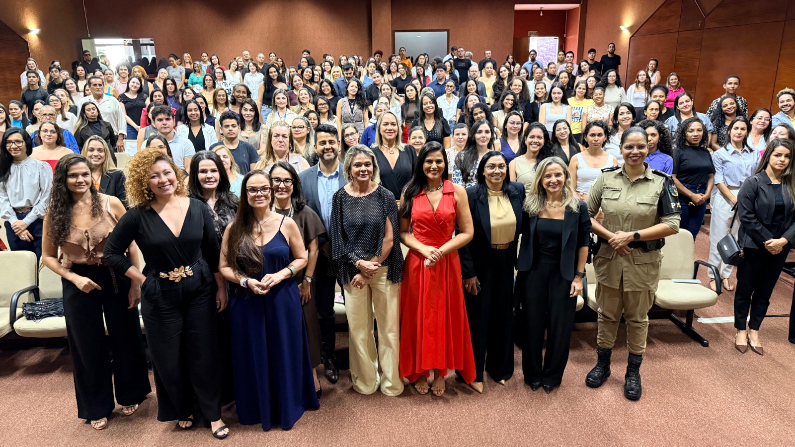 Evento estadual reúne autoridades em Palmas para fortalecer rede de proteção às mulheres