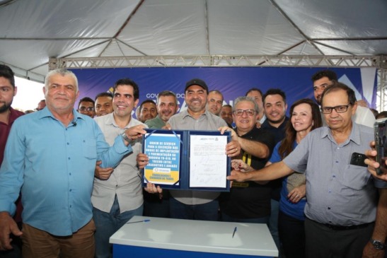 Em Araguatins, Dorinha aponta TO-010 como obra estratégica para integrar a região do Bico do Papagaio