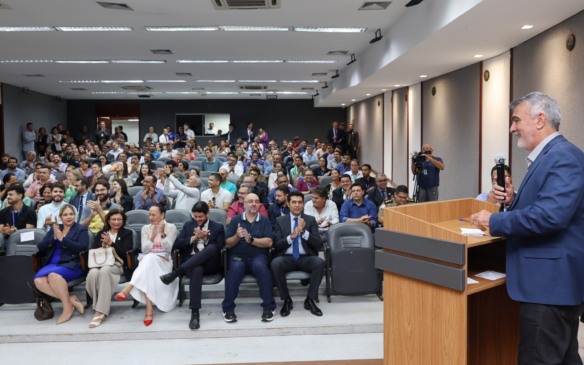 Modernização! Presidente Amélio assina Decreto de Implantação de Sistema Eletrônico de Informações na Aleto