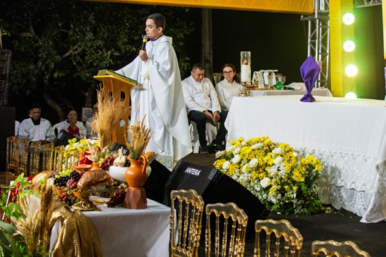 Abertura do Tríduo Pascal reúne centenas de fiéis na Serra do Estrondo, em Paraíso