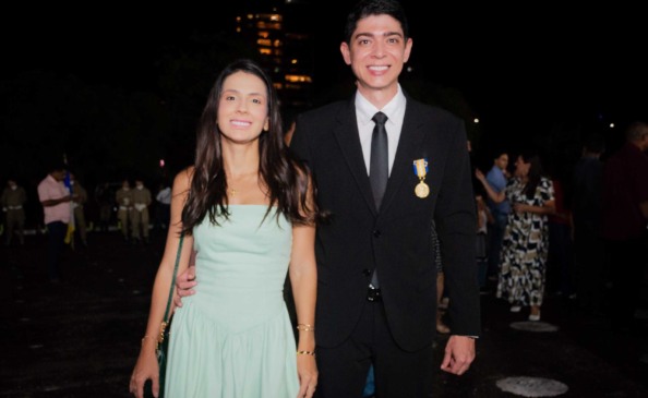 Prefeito Celso é condecorado com Medalha Tiradentes durante solenidade da PM em Palmas