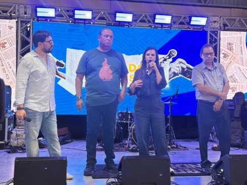 “Imprensa livre e valorizada”: Professora Dorinha reforça apoio aos jornalistas do Tocantins