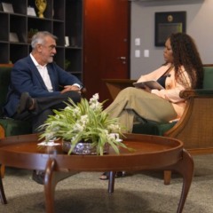 &ldquo;DE FRENTE COM MAJU&rdquo;: K&aacute;tia? Laurez? Wanderlei? Gomes? Gaguim? Dorinha? Am&eacute;lio revela com quem comeria ou n&atilde;o um Chambari?