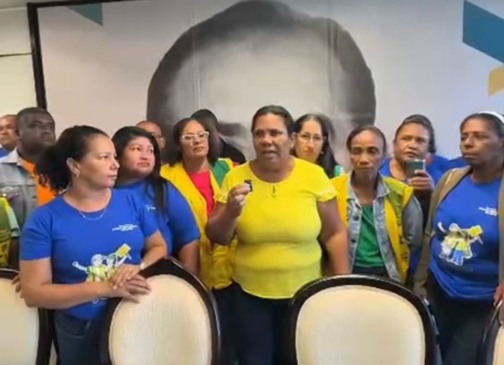 Pressão nacional: agentes comunitários “ocupam” gabinete e cobram Irajá por atraso em relatório da PEC 14: “está falhando com a gente”