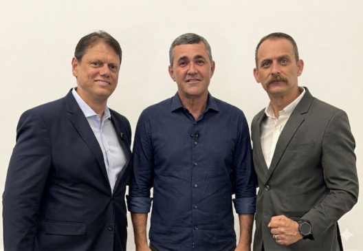 No páreo por vaga de federal, Coronel Barbosa se encontra com governador Tarcísio que o vê como legítimo representante da direita e da segurança 