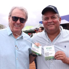 Farm Day recebe quatro pr&eacute;-candidatos ao Senado; Gomes protagoniza no evento e faz corpo a corpo com l&iacute;deres do setor