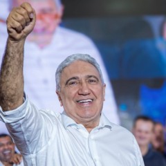 PR&Eacute;-CAMPANHA: Laurez &ldquo;reajusta&rdquo; discurso, muda comunica&ccedil;&atilde;o e foca redes nas agendas tradicionais: &ldquo;j&aacute; n&atilde;o sei separar o TO de mim&rdquo;