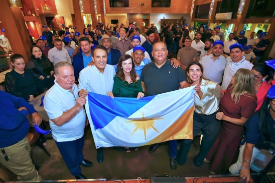 Juntos, Dorinha, Gomes e Gaguim reúnem centenas de vereadores em Brasília e recebem apoios para disputa eleitoral