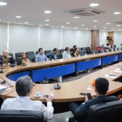 O encontro foi realizado na sala de reuni&otilde;es do Pal&aacute;cio Araguaia Jos&eacute; Wilson Siqueira Campos e reuniu representantes de &oacute;rg&atilde;os parceiros da seguran&ccedil;a vi&aacute;ria -  Cr&eacute;ditos: F&eacute;lix Carneiro/Governo do Tocantins
