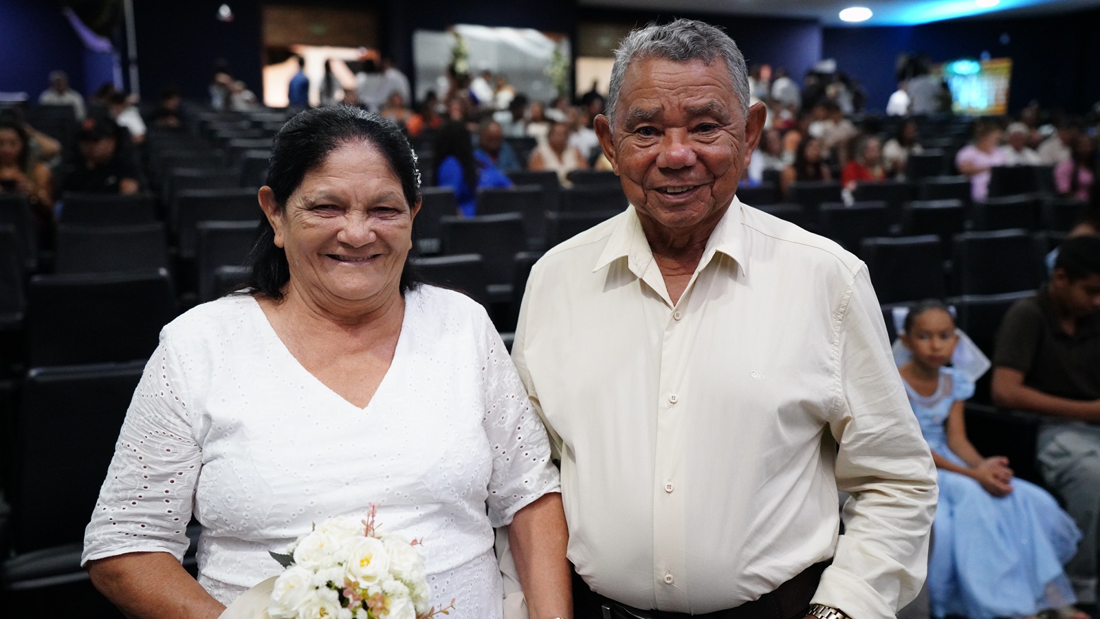 Quando o amor ganha papel e voz: 80 casais selam união em casamento coletivo no norte do TO
