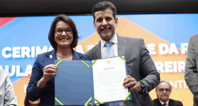 Primeira reitora eleita do IFTO toma posse em cerimônia marcada por representatividade feminina