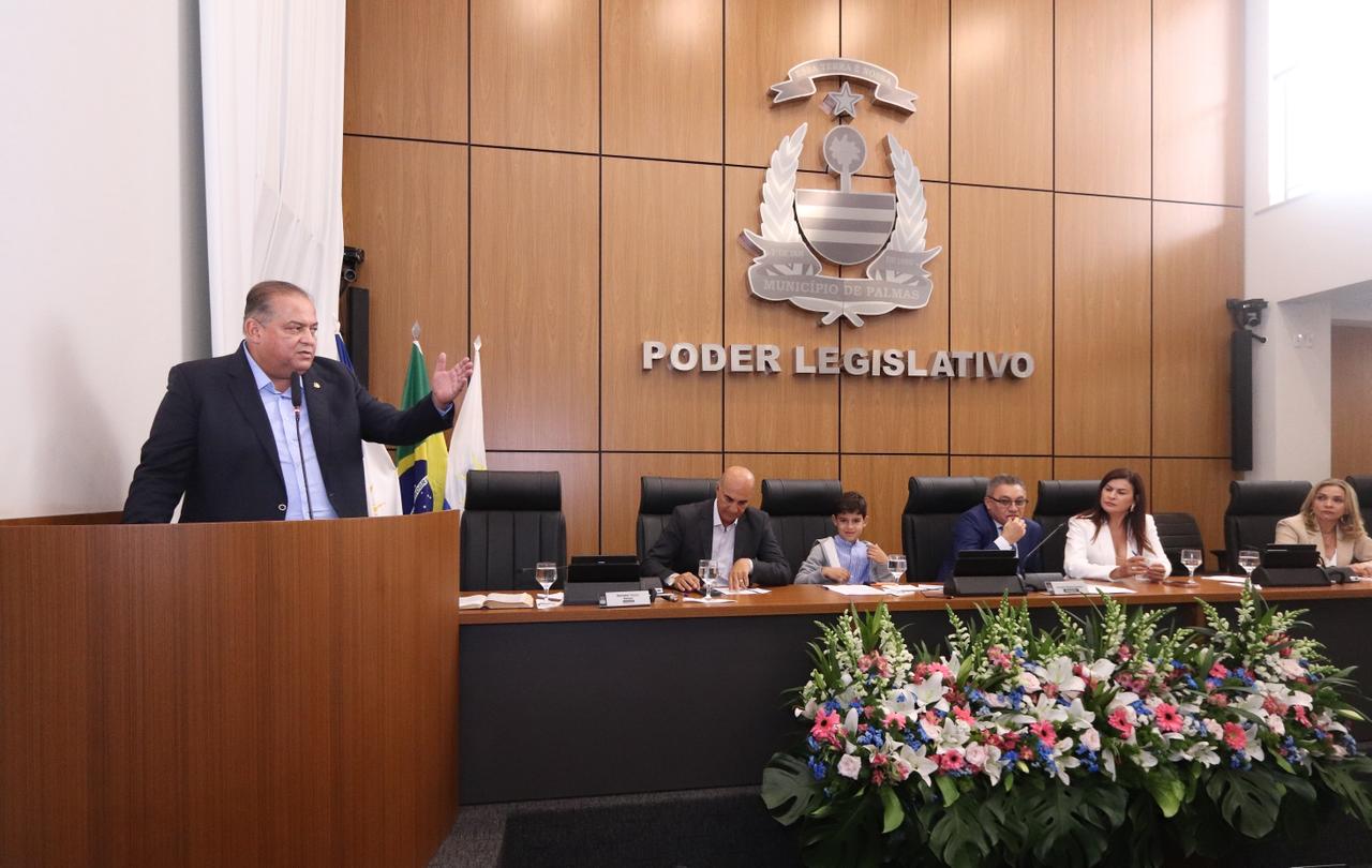 Cidadã Palmense: Arlinda Carla se emociona ao receber homenagem ao lado de Gomes e família: “O CESI Sarah Gomes é um sonho nosso”