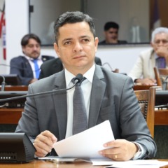 Projeto de Jorge Frederico &eacute; incorporado &agrave; MP que garante isen&ccedil;&atilde;o de IPVA para ve&iacute;culos com 20 anos ou mais no Tocantins