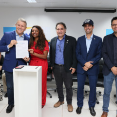 Durante a cerim&ocirc;nia, houve a assinatura do conv&ecirc;nio com a UFT que permitir&aacute; avalia&ccedil;&atilde;o cont&iacute;nua dos servi&ccedil;os p&uacute;blicos municipais - Foto: Lia Mara