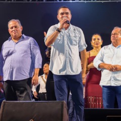 Governador Wanderlei Barbosa participa das comemora&ccedil;&otilde;es pelos 46 anos de Colm&eacute;ia durante programa&ccedil;&atilde;o realizada no Parque de Exposi&ccedil;&otilde;es do munic&iacute;pio - Foto: Esequias Ara&uacute;jo/Governo do Tocantins