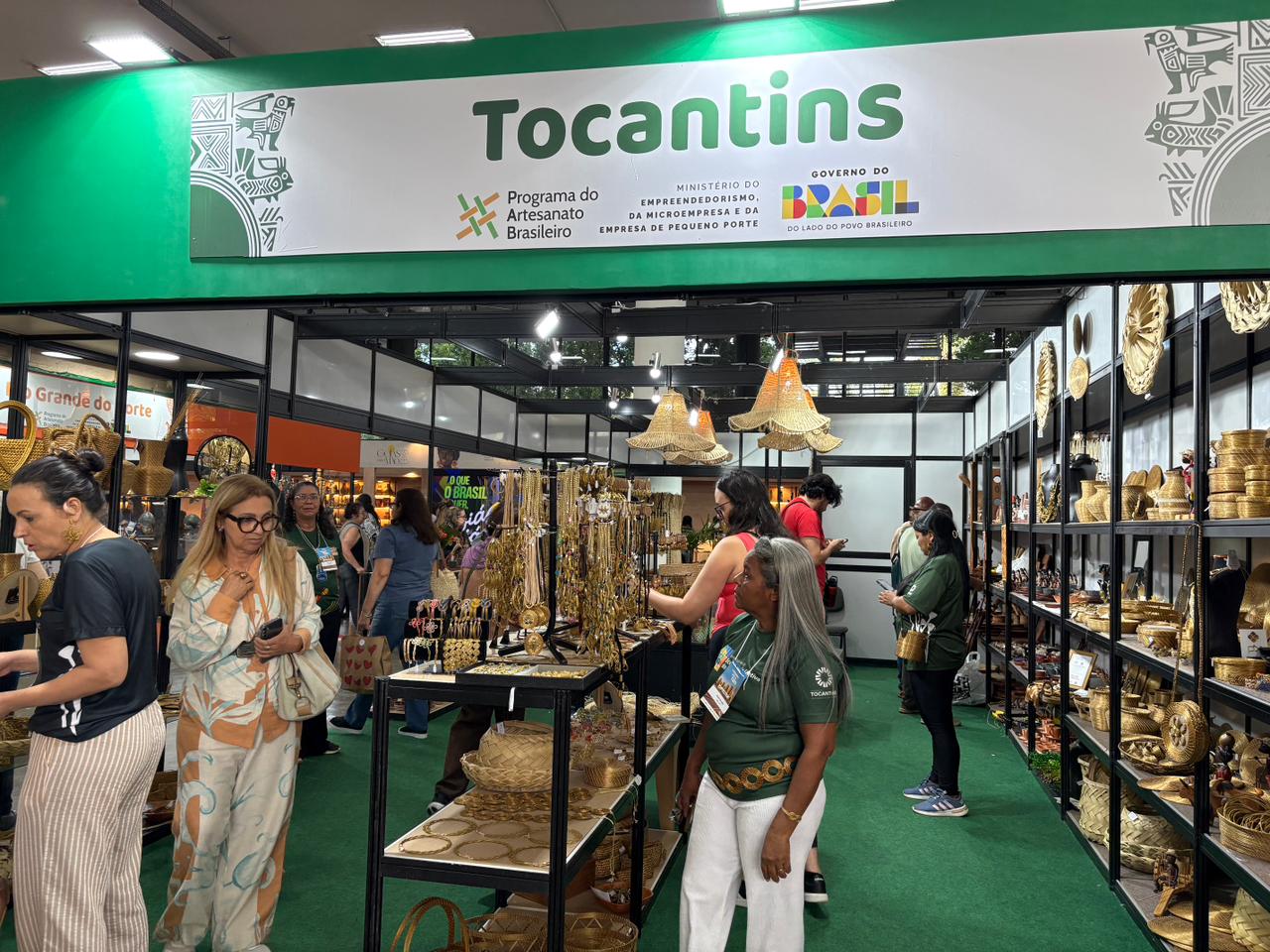 Capim-dourado e bonecas Ritxoko impulsionam vendas do Tocantins em feira nacional de artesanato