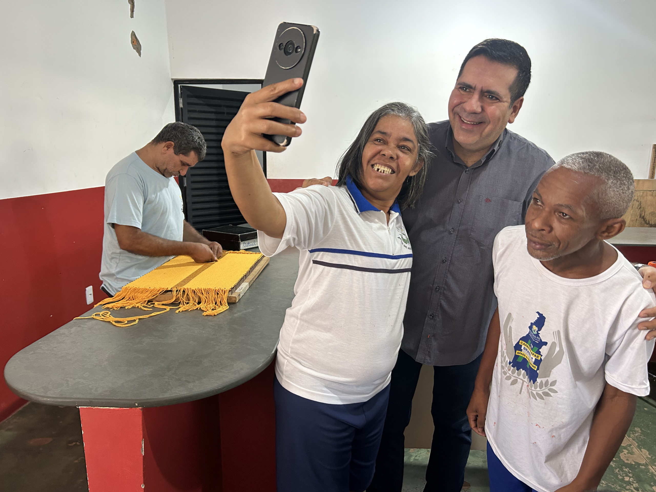 Após visita, Marcus Marcelo anuncia emenda de R$ 100 mil para a APAE de Araguaína