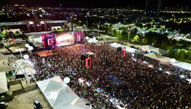 Agrotins Fest: Shows nacionais de Pablo e Zé Vaqueiro atraem multidão para Praça dos Girassóis