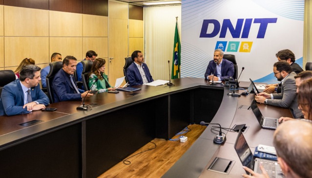 Após interdição de pontes, governador discute com Dnit soluções emergenciais e estruturantes e fecha parceria para melhorias na TO-010