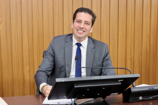 Já em vigor, a nova legislação proposta pelo deputado Olyntho Neto (MDB) também vale para contas de água e estabelece prazo mínimo de 90 dias para cobranças em cartório - Foto: Aline Batista/Dicom Aleto