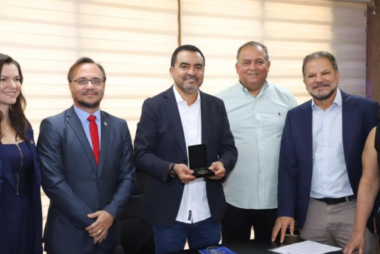 Senador Eduardo Gomes participa de agenda com BRK e produtores do Projeto Manoel Alves e recebe lideranças municipais em Palmas