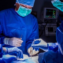 &Oacute;rg&atilde;o pede bloqueio de R$ 12,5 milh&otilde;es para realiza&ccedil;&atilde;o de cirurgias pedi&aacute;tricas