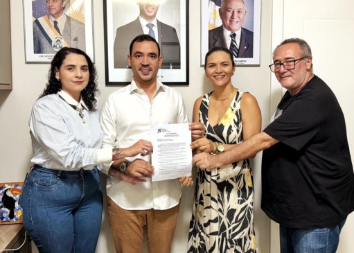 Vicentinho Júnior firma compromissos com jornalistas e promete incluir pautas da categoria no plano de governo