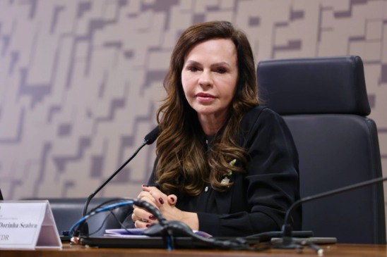 Senadora Professora Dorinha