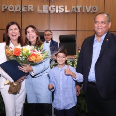 Elogiado por Amarildo na C&acirc;mara de Palmas, Gomes destaca protagonismo da esposa nas causas sociais e faz reflex&atilde;o pol&iacute;tica: &ldquo;Vamos olhar para o futuro com o esp&iacute;rito de uni&atilde;o do passado&rdquo;