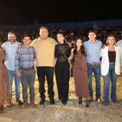Em Para&iacute;so, Claudia Lelis celebra for&ccedil;a da FestMicro e reafirma: &ldquo;Acredito e incentivo essa feira desde a 1&ordf; edi&ccedil;&atilde;o&rdquo;
