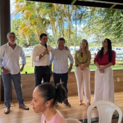 Pr&eacute;-campanha esquenta! Damaso faz almo&ccedil;o com aliados majorit&aacute;rios e l&iacute;deres em Para&iacute;so; Vicentinho dispara: &ldquo;As casas que batemos na porta n&atilde;o foram constru&iacute;das com tintas de di&aacute;rio oficial&rdquo;