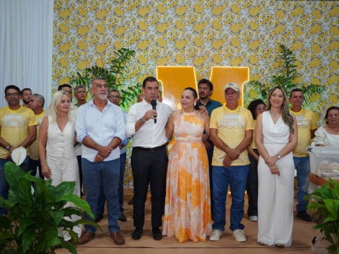 PRÉ-CAMPANHA: Prefeita de Buriti e gestores de Carrasco Bonito e São Miguel oficializam apoio a Vicentinho e Amélio