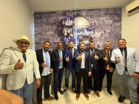 Oito vereadores de Araguaína anunciam apoio a Carlesse