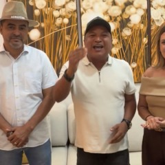 Wanderlei Barbosa anuncia licita&ccedil;&atilde;o de pavimenta&ccedil;&atilde;o na TO-134 e autoriza projeto para obras na TO-405; Cl&aacute;udia Lelis e prefeito Auri comemoram avan&ccedil;o para Axix&aacute;
