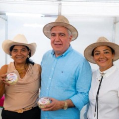 Laurez Moreira ouve produtores na Agrotins e defende feira mais estruturada, forte e acess&iacute;vel