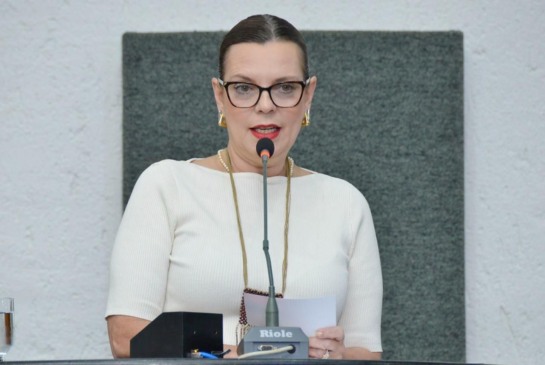 Claudia Lelis