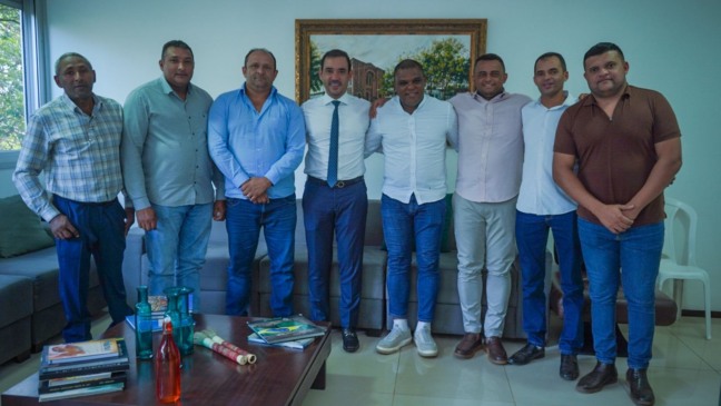 Vicentinho Jr recebe prefeitos em Brasília e destaca compromisso com municipalismo