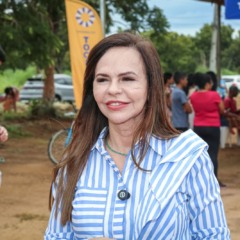 Dorinha prestigia inaugura&ccedil;&otilde;es e novos investimentos em Dian&oacute;polis e Almas