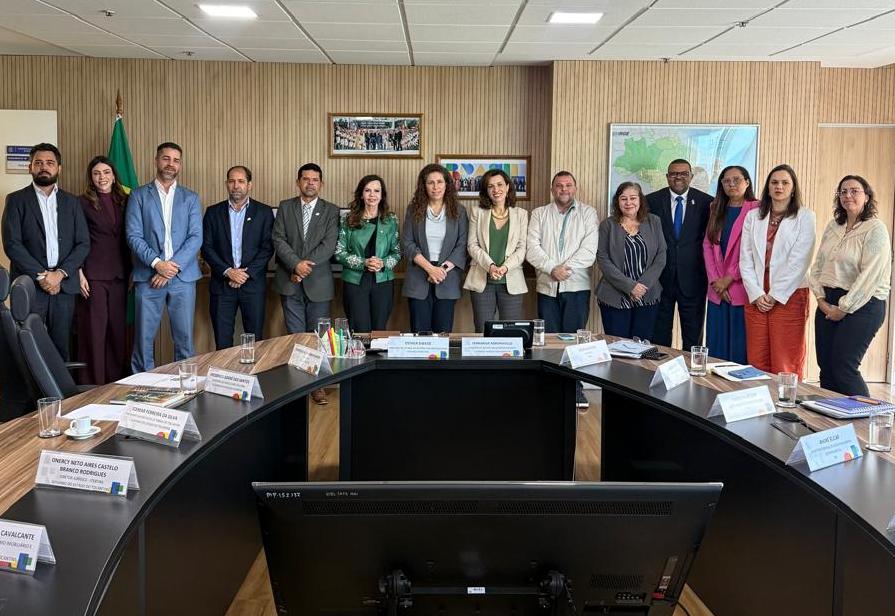 Regularização fundiária: Dorinha obtém compromisso de soluções no Tocantins em até três meses Regularização fundiária: Dorinha obtém compromisso de soluções no Tocantins em até três meses
