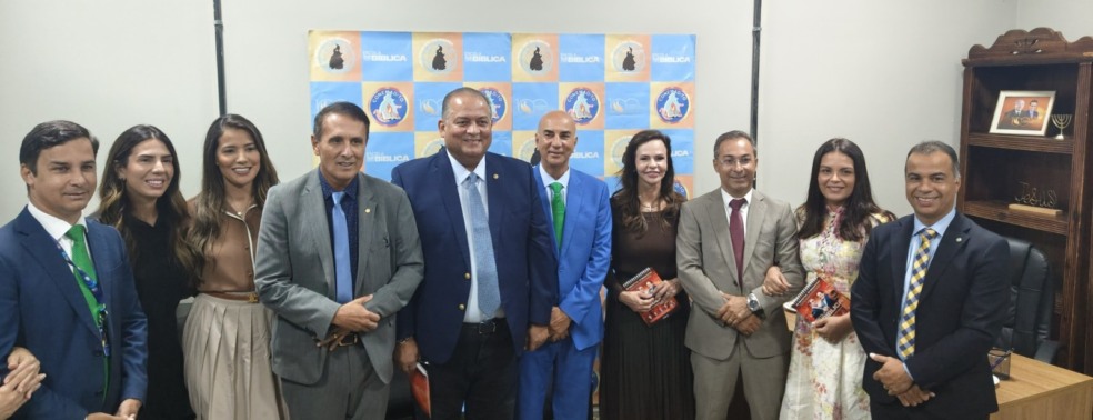 Em um dos maiores eventos evangélicos do TO, Dorinha, Gomes e Gaguim recebem apoios e fortalecem aproximação com segmento