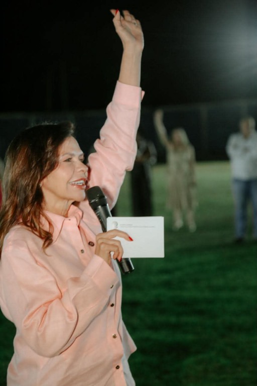 Professora Dorinha participa de homenagem às mães em Monte do Carmo e reforça compromisso com as famílias tocantinenses