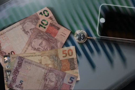 Bancos têm até esta terça para transferir dinheiro esquecido das contas de correntistas. — Foto: Marcello Casal Jr/Agência Brasil
