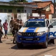 Homem estava armado com faca e resistiu &agrave; pris&atilde;o, segundo a PM &mdash; Foto: Allessandro Ferreira/Ag&ecirc;ncia Tocantins