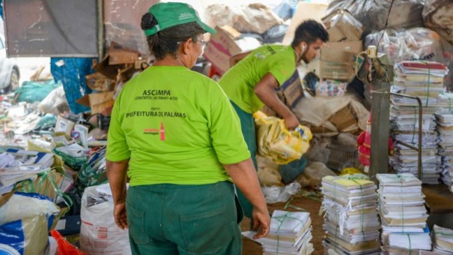 Catadores de materiais recicláveis em Palmas terão auxílio de R$ 1 mil por mês com novo programa