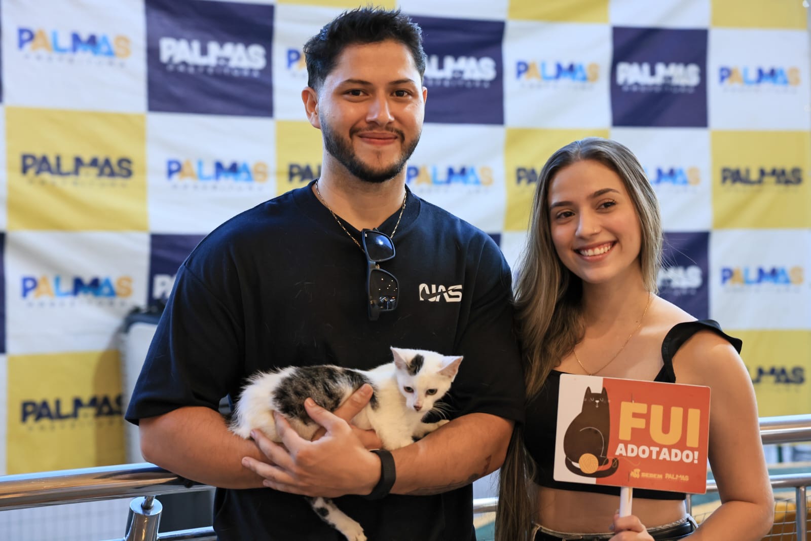 Feira Me Adota leva solidariedade e saúde animal a Palmas