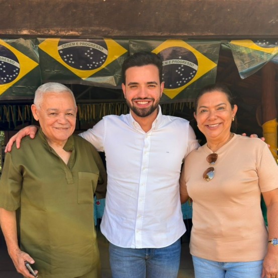 Marcos Júnior amplia base no Bico do Papagaio e recebe apoio da Ex-candidata a Prefeita Rosirene Abreu e Dr. Francisco Abreu em Axixá