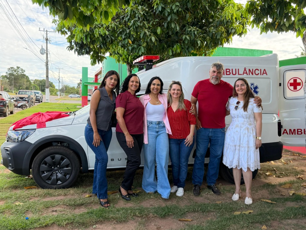 Deputada Janad Valcari entrega ambulância para Santa Fé e fortalece atendimento na saúde Deputada Janad Valcari entrega ambulância para Santa Fé e fortalece atendimento na saúde