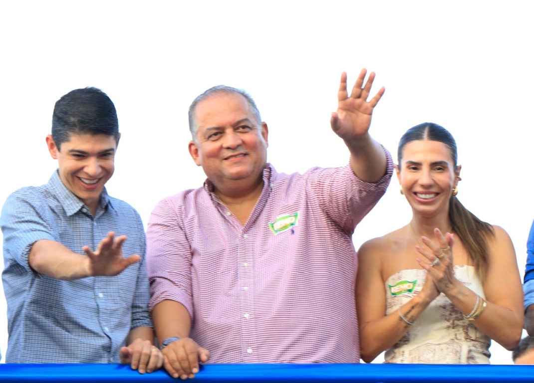 Com grande recepção popular, senador Eduardo Gomes percorre Araguaína e Paraíso e prestigia tradições populares Com grande recepção popular, senador Eduardo Gomes percorre Araguaína e Paraíso e prestigia tradições populares