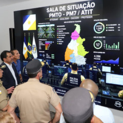 Governador Wanderlei Barbosa entrega equipamentos e inaugura Sala de Situa&ccedil;&atilde;o da Pol&iacute;cia Militar com investimento de R$ 23,6 milh&otilde;es para fortalecer a seguran&ccedil;a p&uacute;blica do estado - Foto: Aldemar Ribeiro/Governo do Tocantins e Fagner Rodrigues/Governo do Tocantins