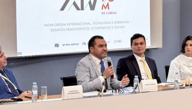 Governador Wanderlei Barbosa destaca o potencial energético do Tocantins como vetor de desenvolvimento sustentável e competitivo durante painel no 14º Fórum de Lisboa, realizado na Faculdade de Direito da Universidade, em Portugal - Foto: Fagner Rodrigues /Governo do Tocantins